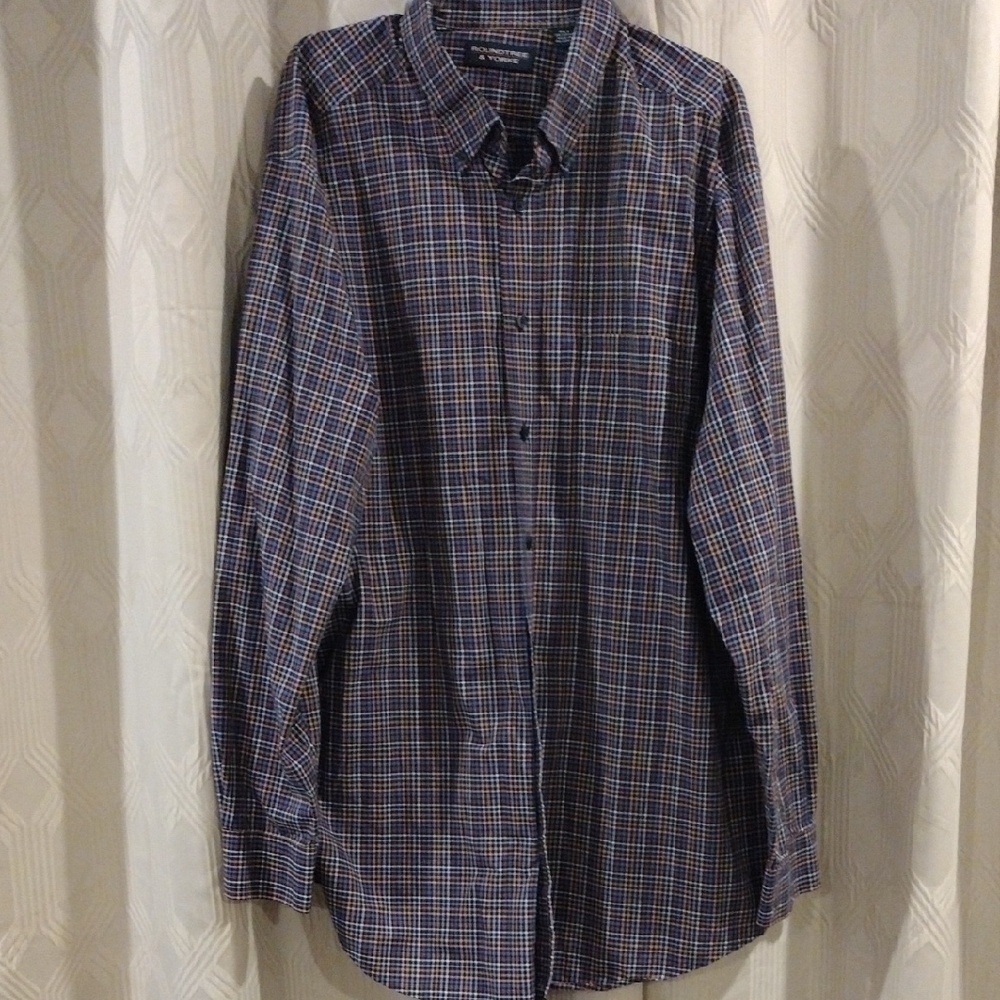 Roundtree & Yorke Men's Checkered Shirt - Blue and Brown